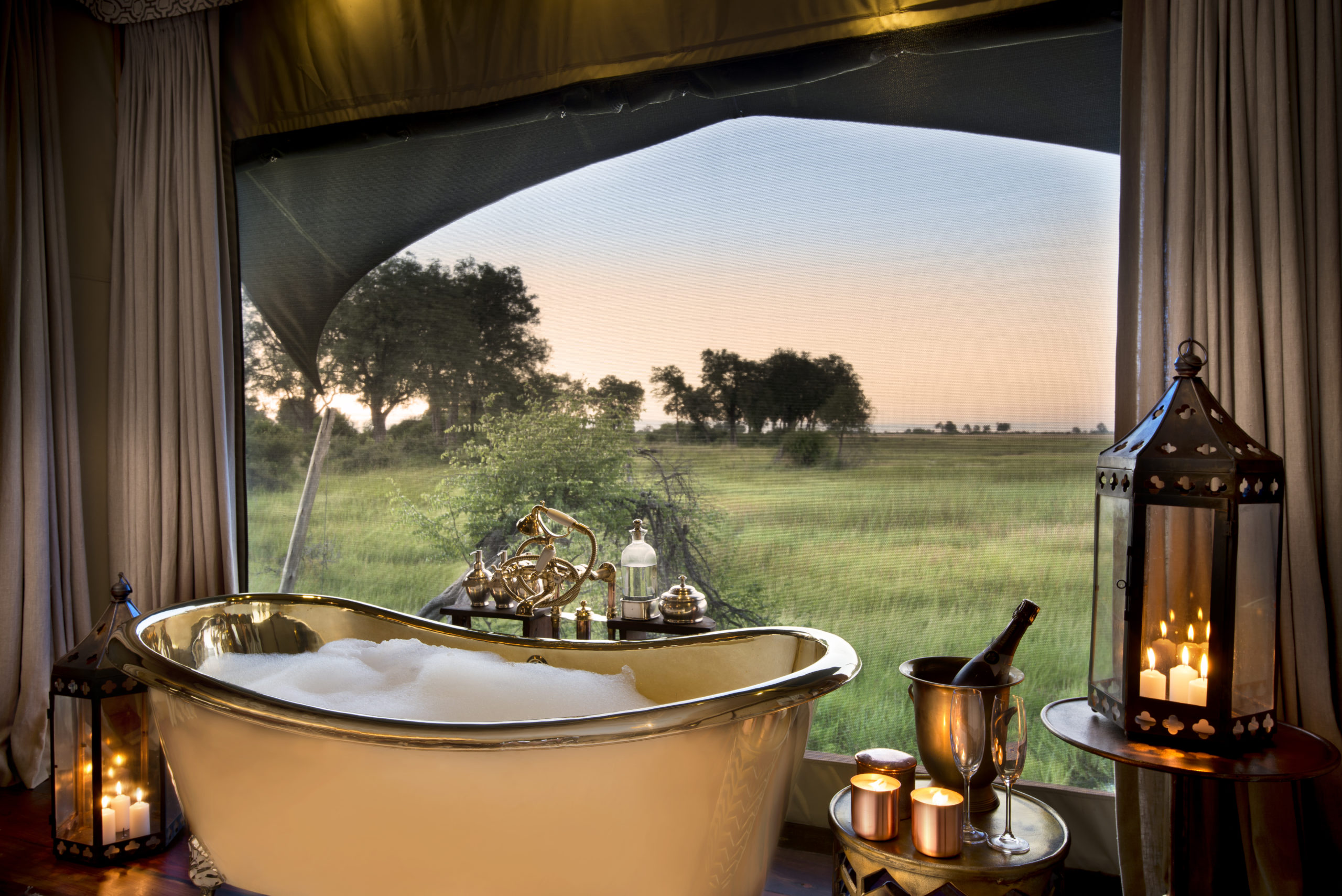 duba-plains-camp-rooms-luxury-tent-bathroom-02 View from bath at Duba Plains
